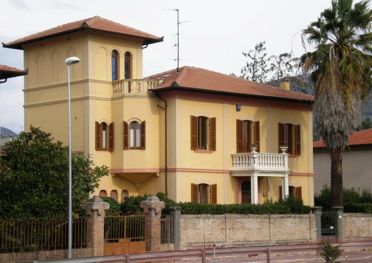 Liberty House Hotel Foligno Exterior foto